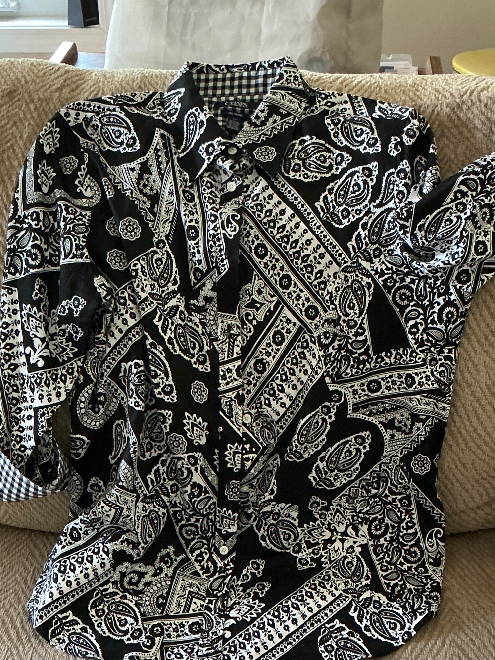 Chaps Black and White Paisley Button-Down Shirt SIZE LARGE